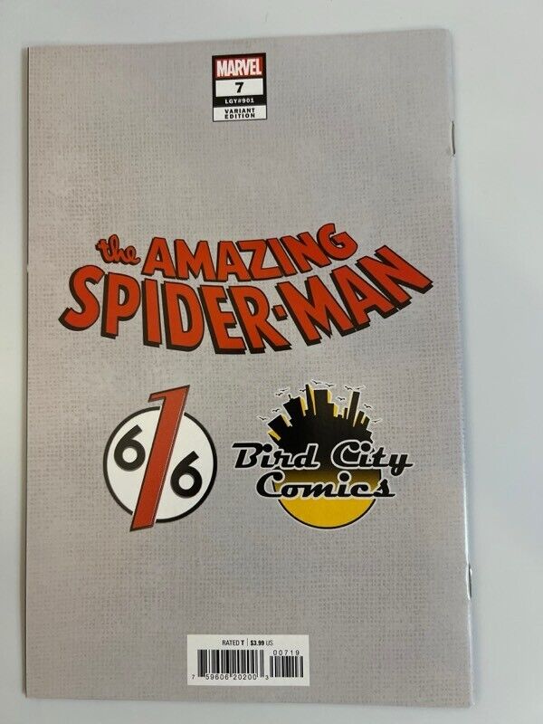 AMAZING SPIDER-MAN #7 LUCIO PARRILLO EXCLUSIVE VAR (08/10/2022)